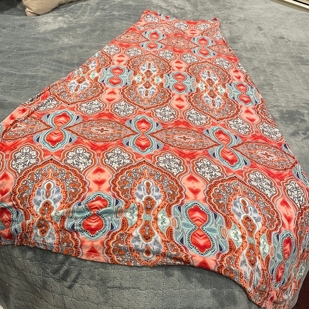 Patterned maxi skirt